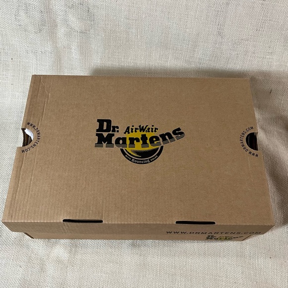 Dr. Martens 1460 Oak Analine Boots NIB - Picture 7 of 7